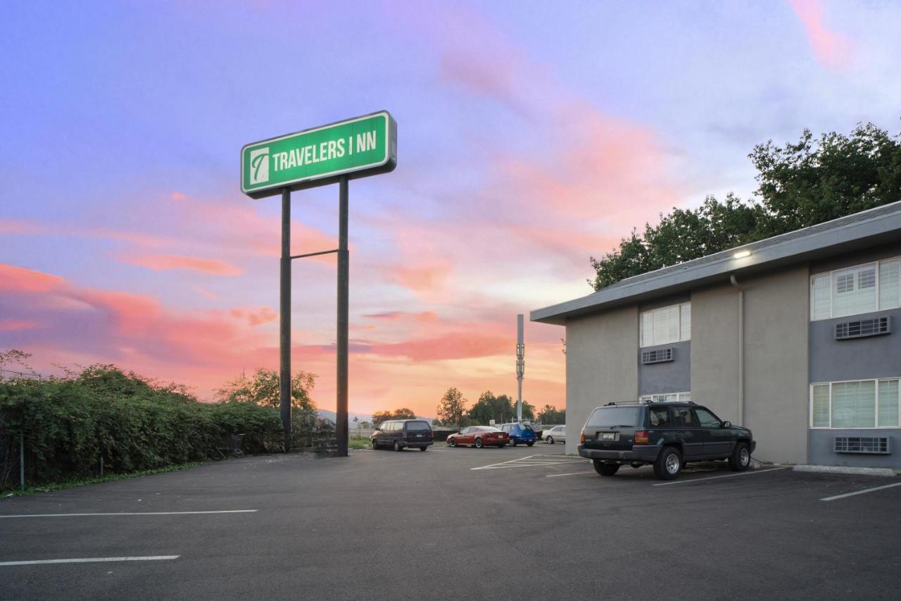 Travelers Inn Medford Dış mekan fotoğraf